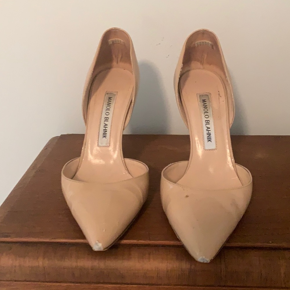 Manolo Blahnik Nude Heels